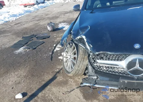 2017 Mercedes-Benz Glc 300 Coupe 4Matic z USA, uszkodzony, nr VIN WDC0J4KBXHF242736